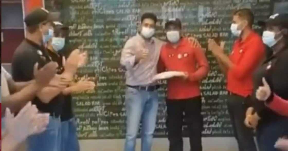 Pizza deliveryman saves family stranded on highway. Pizza deliveryman saves family stranded on highway.