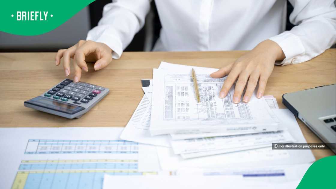 South Africans debate whether R17,000 a month is enough to survive