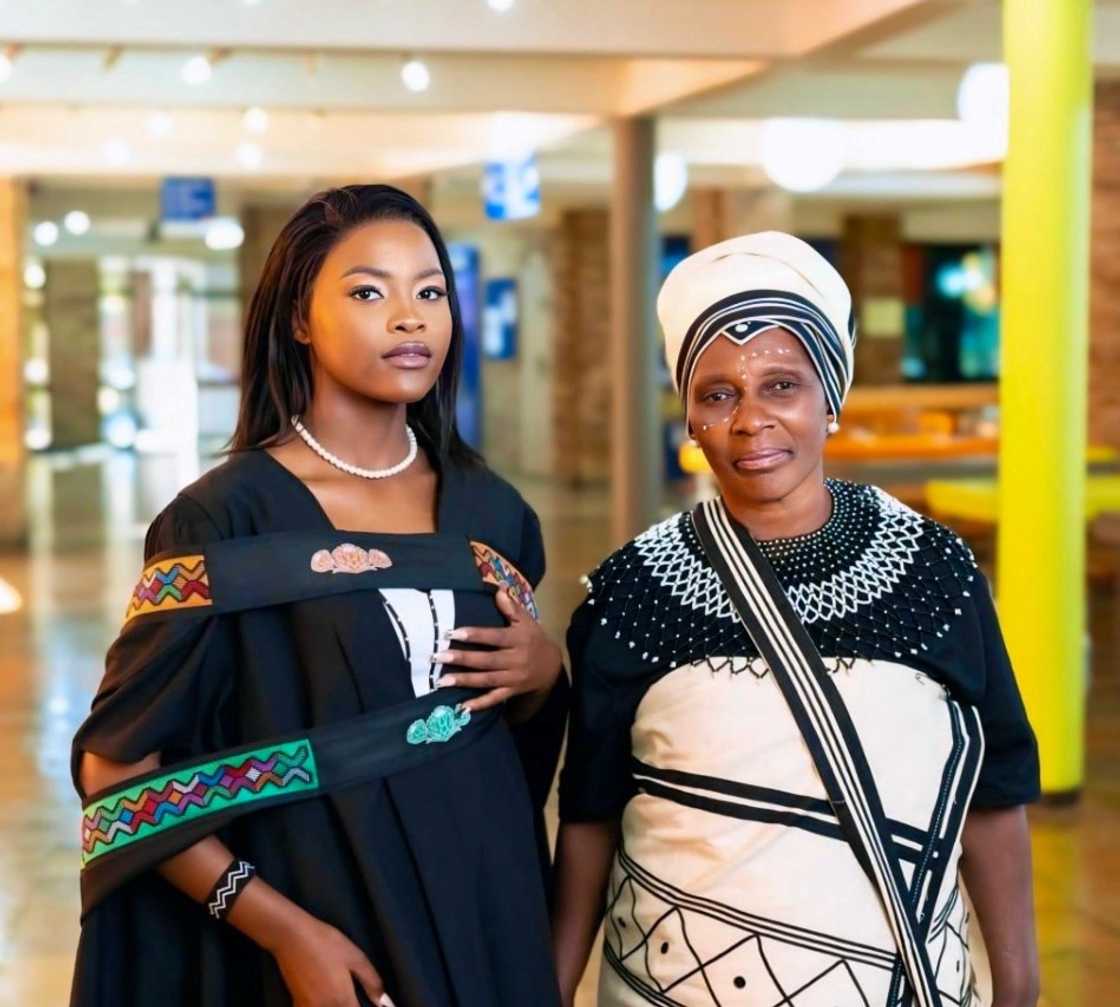 Xhosa graduate and her mom when she graduated Xhosa graduate and her mom when she graduated