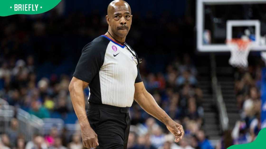 Tom Washington during a game between the Orlando Magic and the Portland Trail Blazers