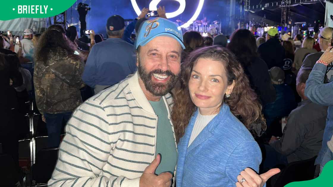 Yakov Smirnoff's current wife, Olivia Kosarieva Yakov Smirnoff's current wife, Olivia Kosarieva