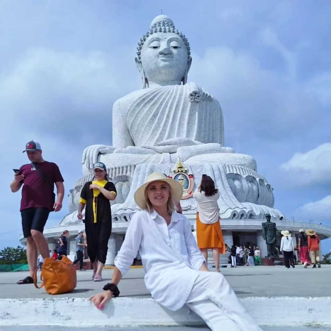 Some users shared stories about bosses who treated their family members well while working for them Some users shared stories about bosses who treated their family members well while working for them