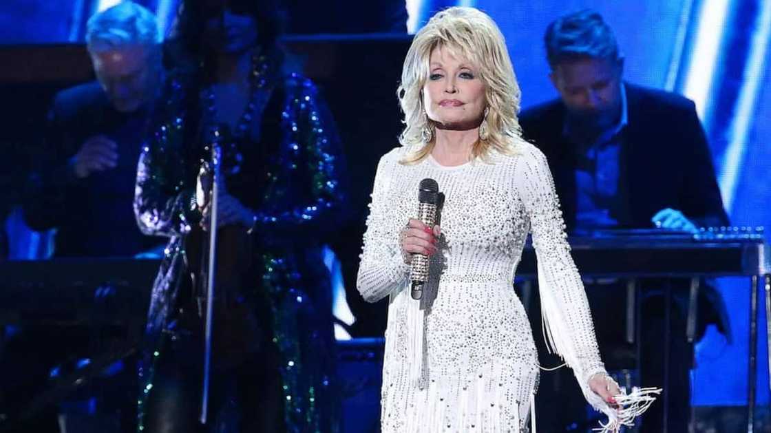 Dolly Parton finally gets COVID-19 vaccine, month after helping fund it