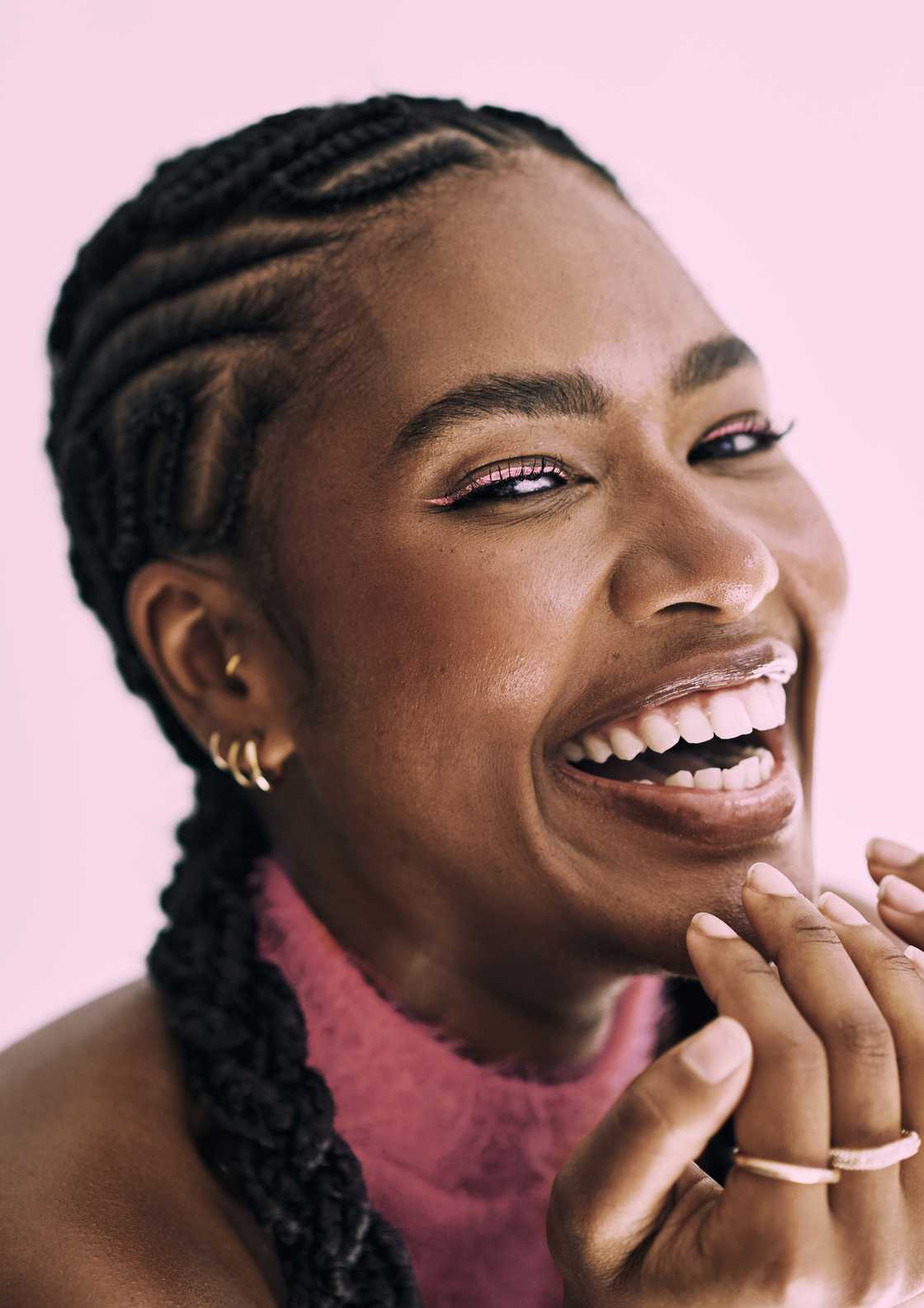 TikTok users were happy to see that a lady got accepted at her favourite university TikTok users were happy to see that a lady got accepted at her favourite university