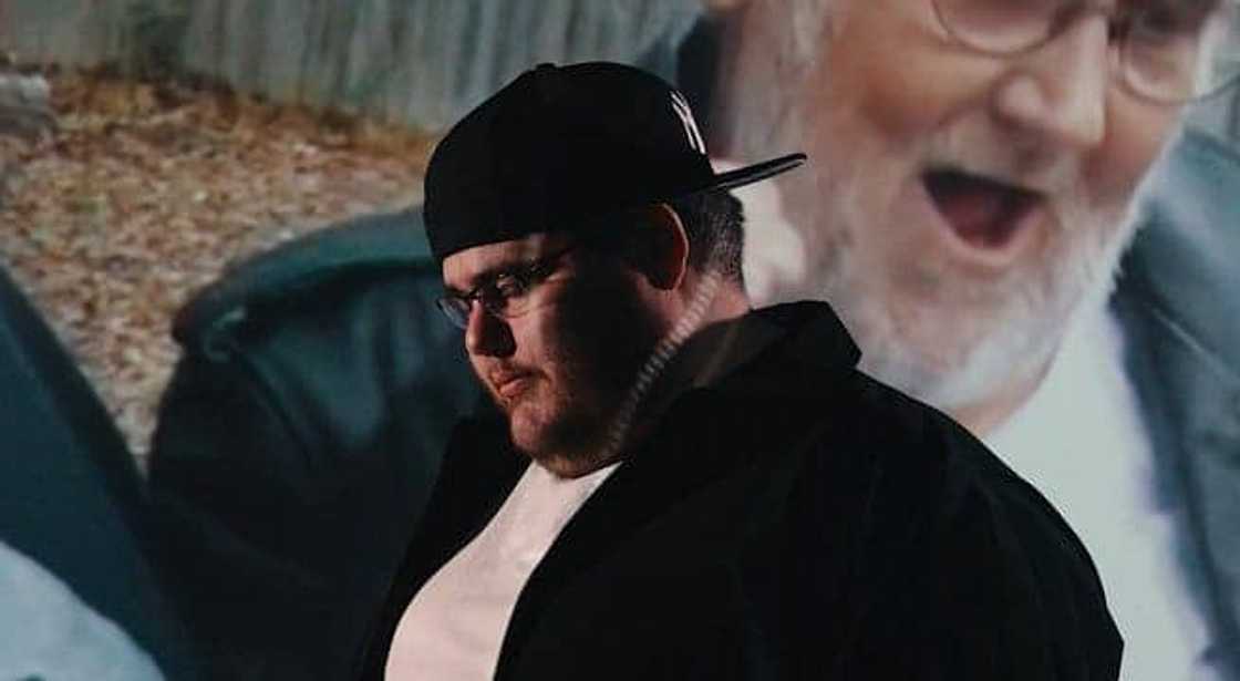 KidBehindACamera KidBehindACamera