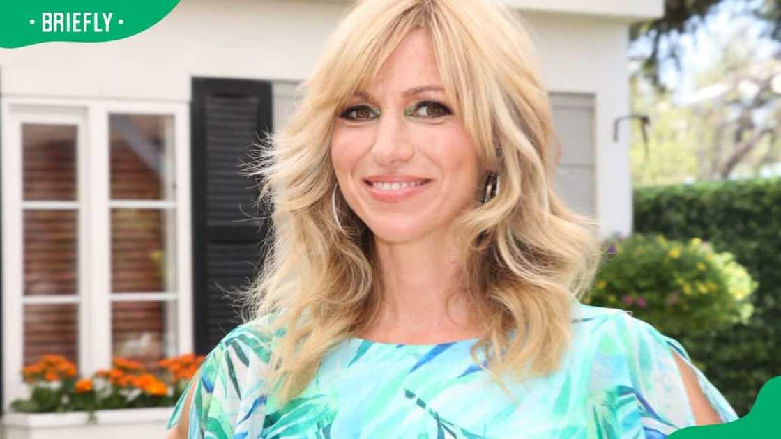 Does Debbie Gibson have kids?