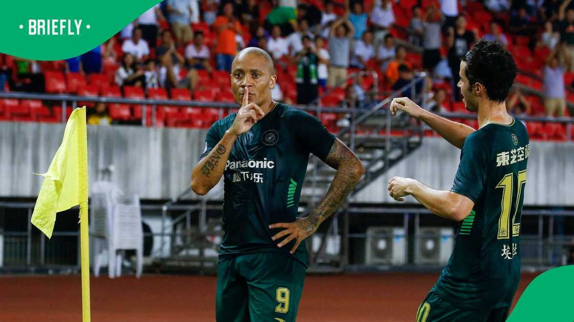 Dino Ndlovu, Bafana Bafana, Chinese Super League
