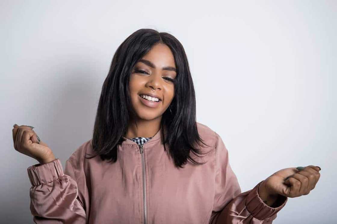 Shekhinah Singer Biography: parents, songs, net worth and struggles growing up in a white family Shekhinah Singer Biography: parents, songs, net worth and struggles growing up in a white family