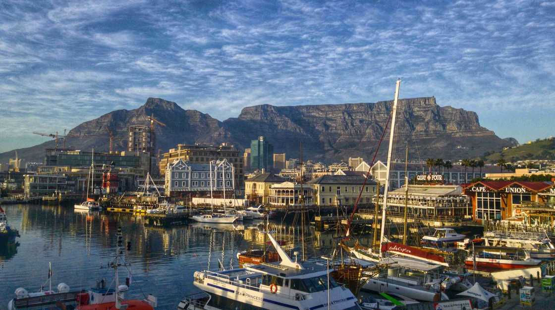 Cape Town’s V&A Waterfront Cape Town’s V&A Waterfront