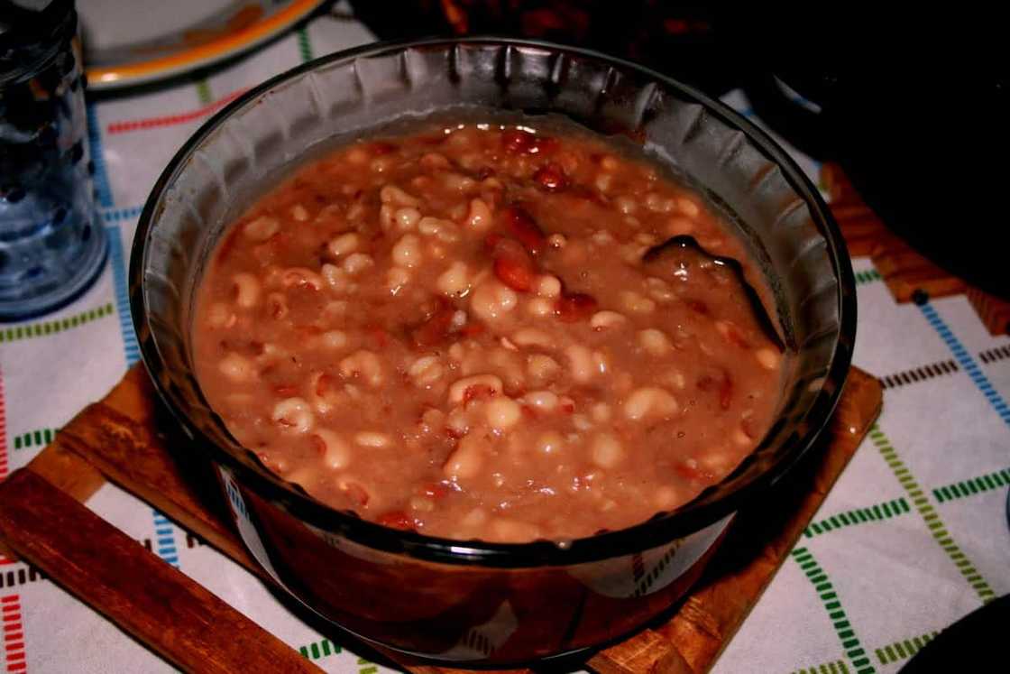 What is samp and beans? What is samp and beans?
