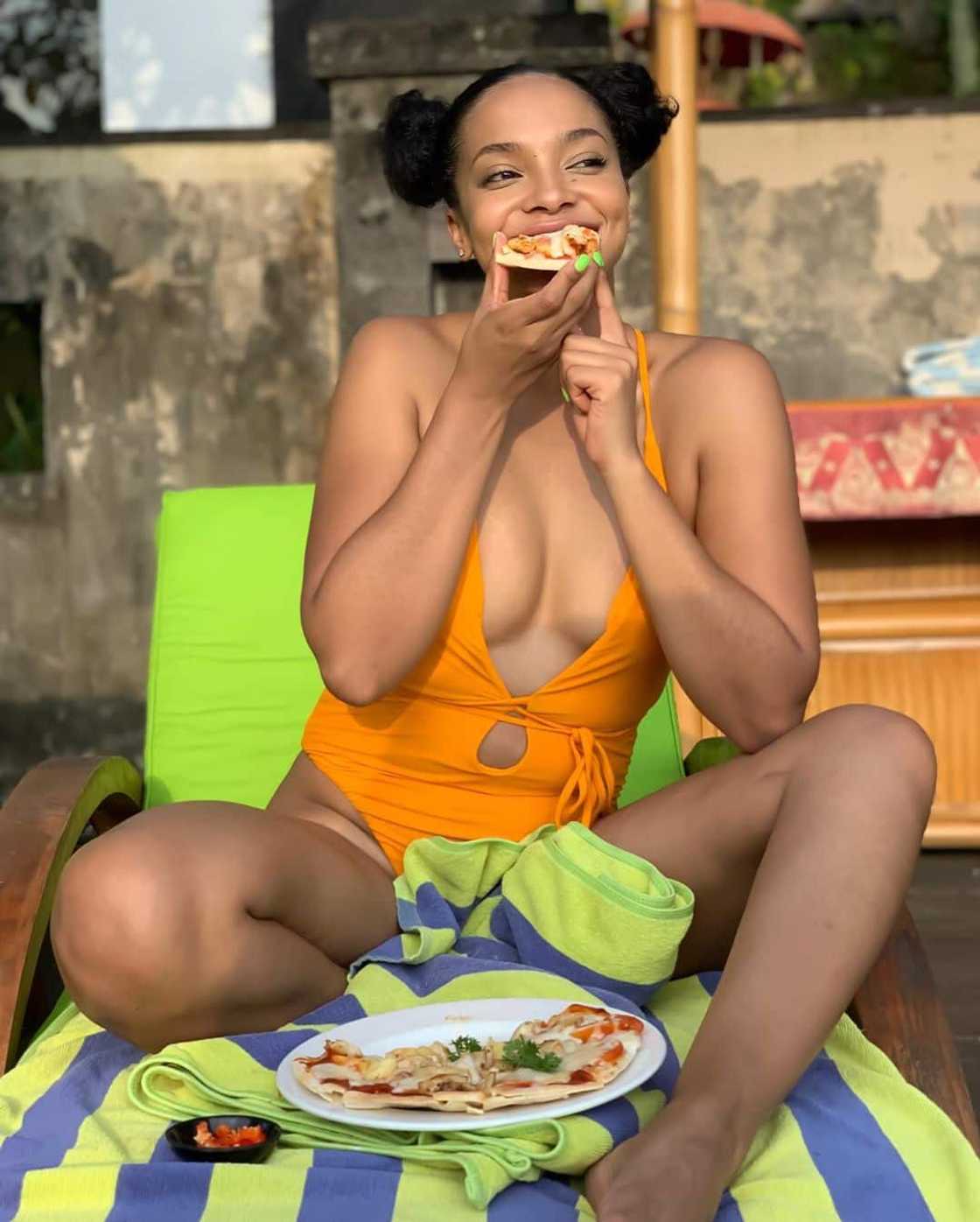 Liesl Laurie biography: age, full names, ex boyfriend, new boyfriend, parents, tattoo and stunning pictures Liesl Laurie biography: age, full names, ex boyfriend, new boyfriend, parents, tattoo and stunning pictures