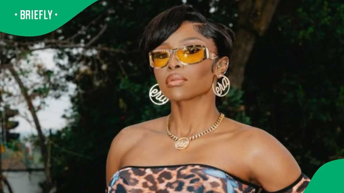 DJ Zinhle celebrates opening a new Era store DJ Zinhle celebrates opening a new Era store