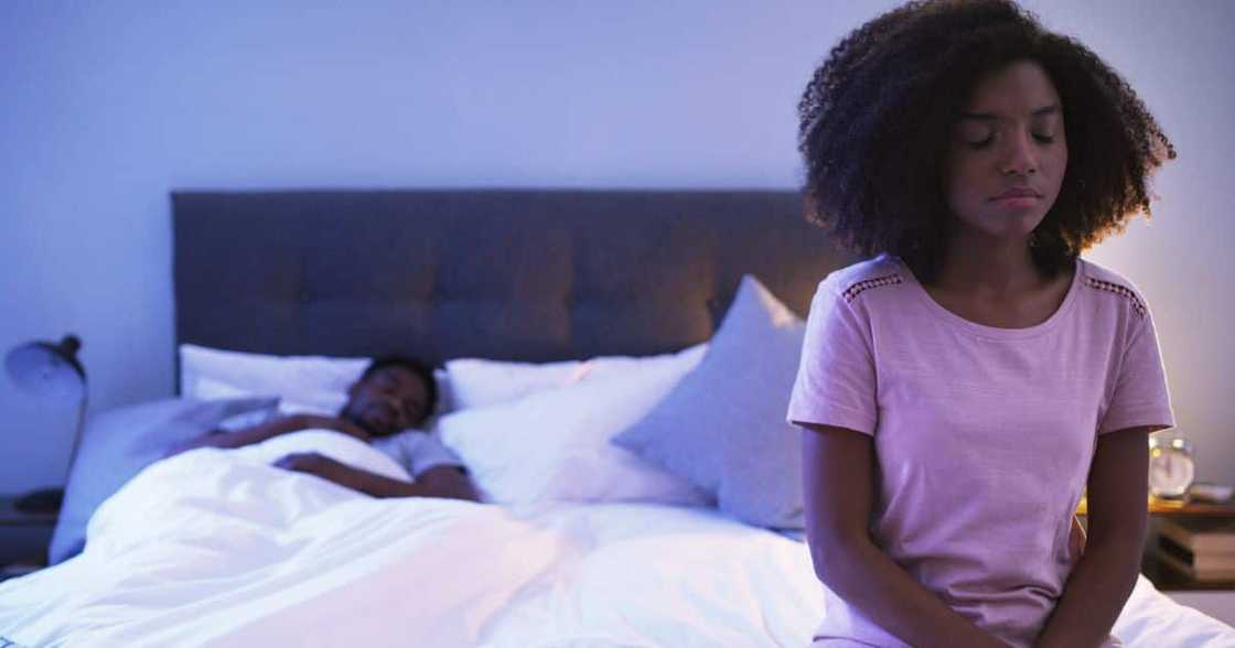 Woman seeks advice on confessing about secret child Woman seeks advice on confessing about secret child