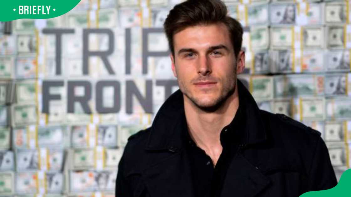 Dusty Lachowicz at the world premiere of "Triple Frontier" Dusty Lachowicz at the world premiere of "Triple Frontier"