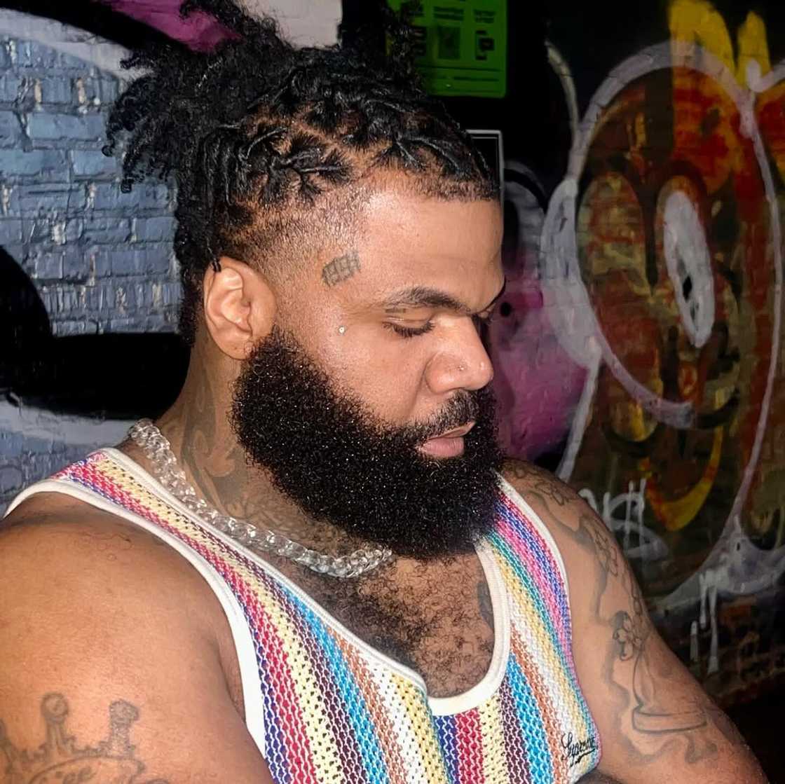 Many noted that he had bills to pay and that if he were too ill, he would not have taken the job Many noted that he had bills to pay and that if he were too ill, he would not have taken the job