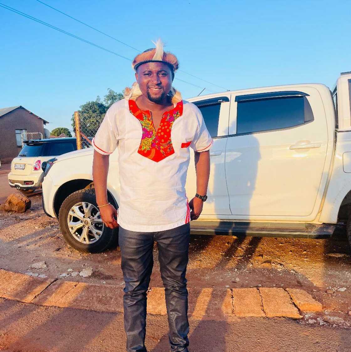 Social media users were in stitches after seeing how a lady turned away after rejection Social media users were in stitches after seeing how a lady turned away after rejection