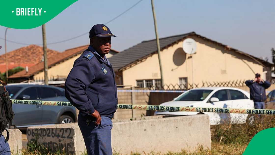 The South African Police Service shot and killed four suspects after a robbery in Johannesburg The South African Police Service shot and killed four suspects after a robbery in Johannesburg