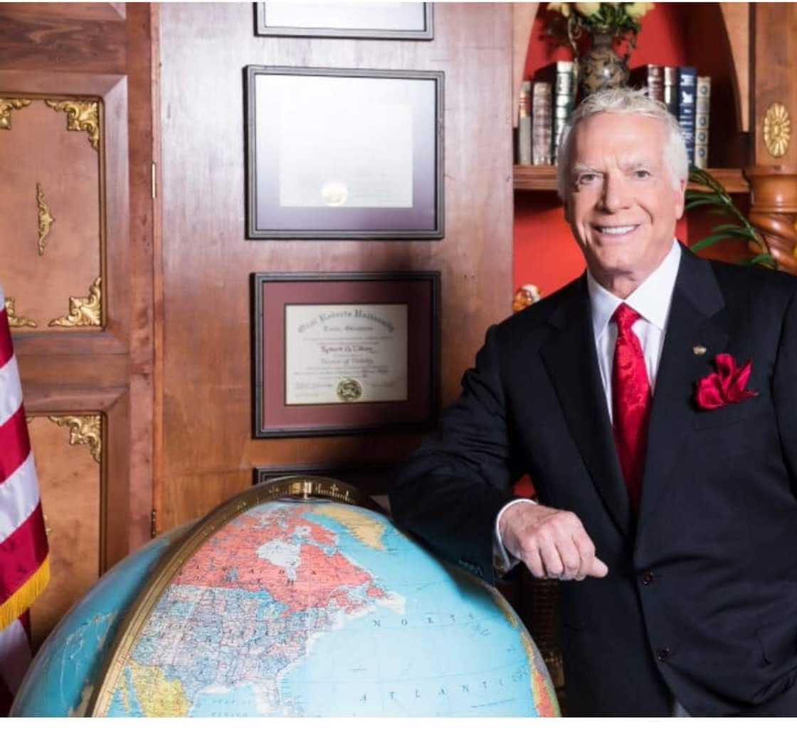 Robert Tilton Robert Tilton
