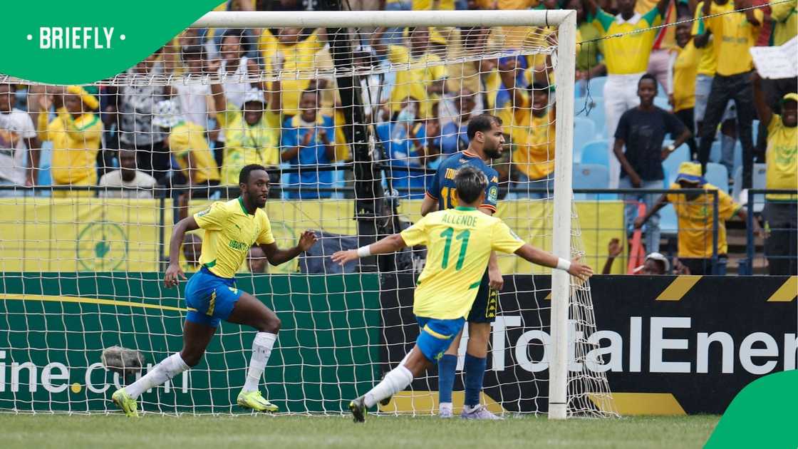 Peter Shalulile, Mamelodi Sundowns, Premier Soccer League, Stellenbosch FC. Peter Shalulile, Mamelodi Sundowns, Premier Soccer League, Stellenbosch FC.