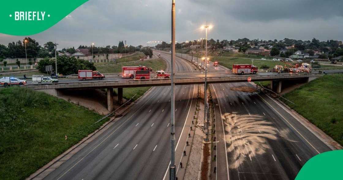 An accident on the M4 in Durban killed a biker An accident on the M4 in Durban killed a biker
