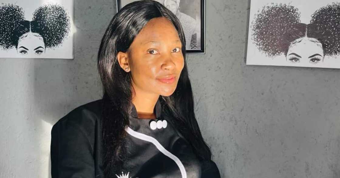 The woman in the North West province has a hair salon and is proud of herself The woman in the North West province has a hair salon and is proud of herself