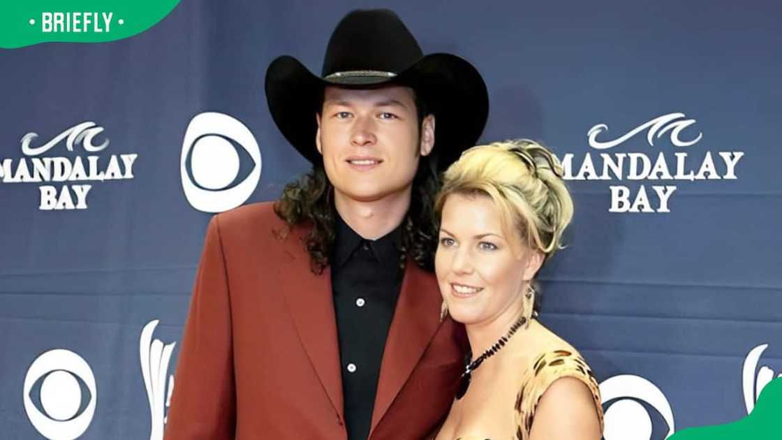 Kaynette Williams and Blake Shelton at an event