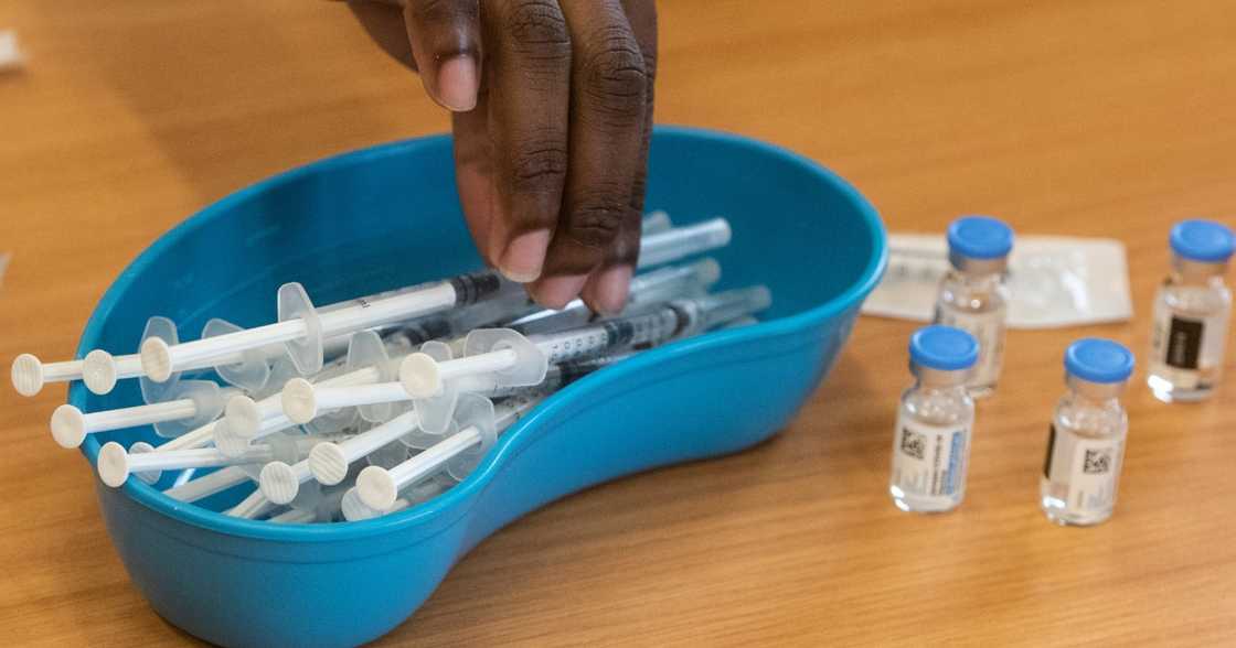 Covid-19 vaccine, Coronavirus, under 35s, over 18s, South Africa, Department of Health Covid-19 vaccine, Coronavirus, under 35s, over 18s, South Africa, Department of Health