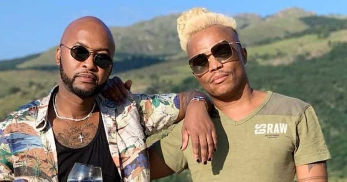 Somizi poses with Vusi Nova, fans notice that they are wearing similar rings Somizi poses with Vusi Nova, fans notice that they are wearing similar rings