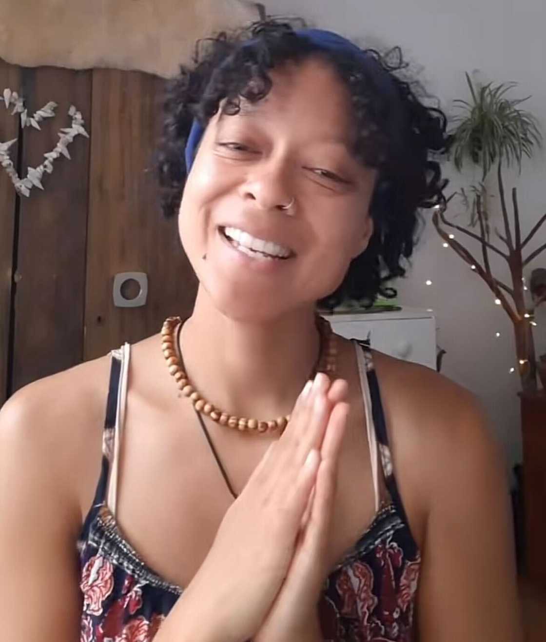 A woman showcased how she is learning to speak Khoisan in a viral video. A woman showcased how she is learning to speak Khoisan in a viral video.