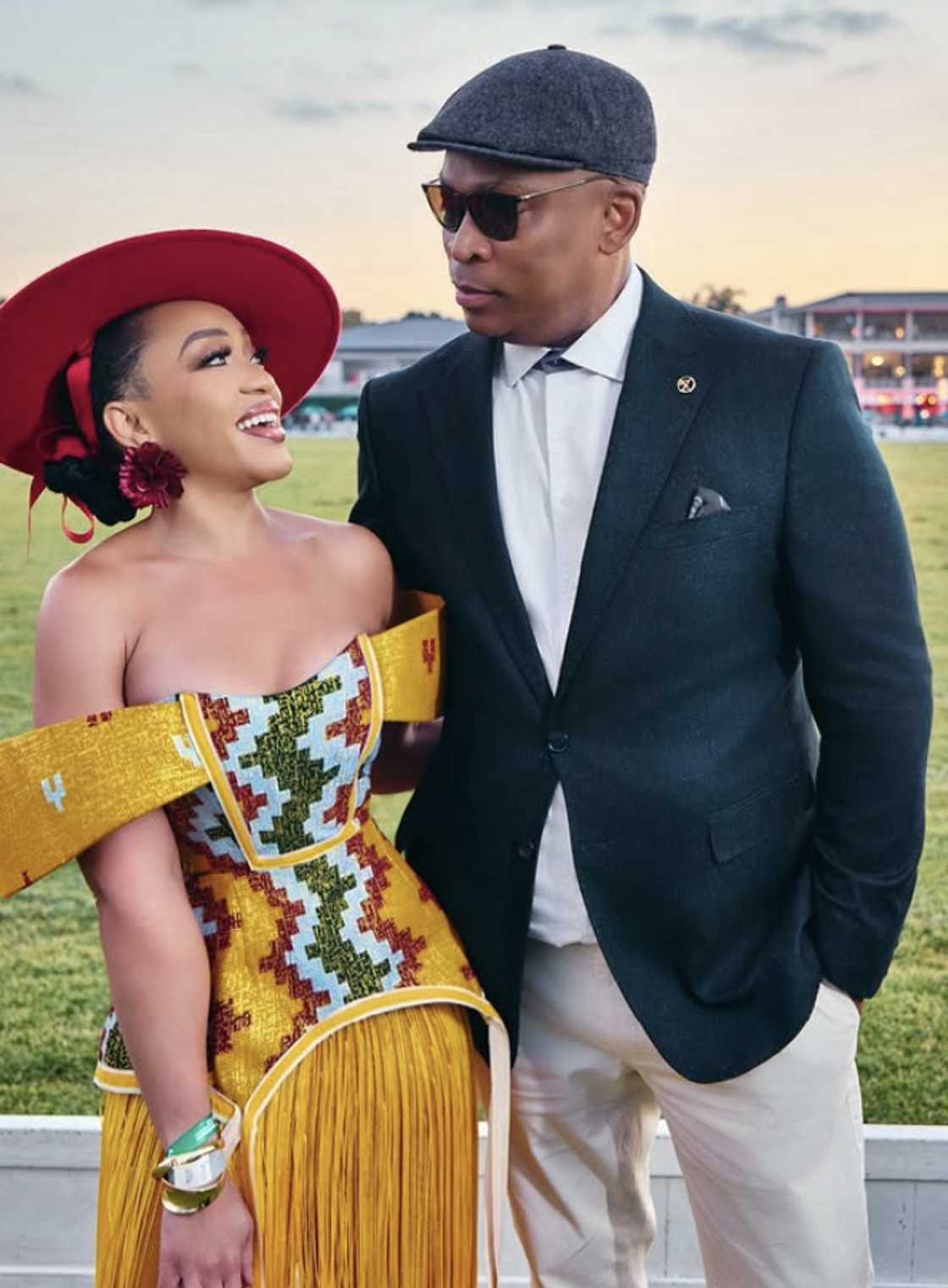 Fans admired Thando Thabethe and Robert Marawa's relationship Fans admired Thando Thabethe and Robert Marawa's relationship