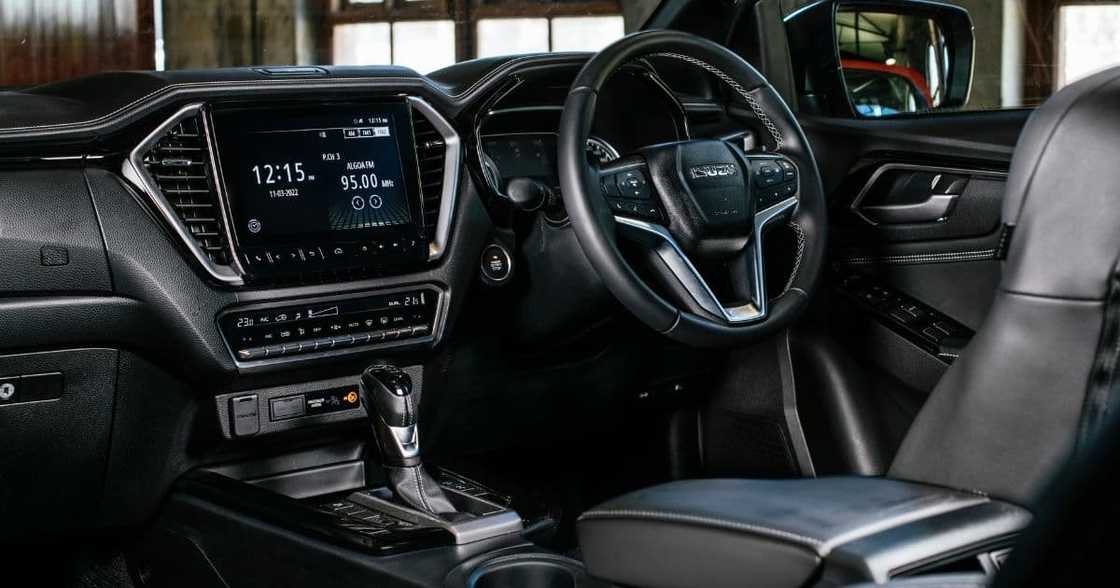 Onwards and Upwards As Isuzu SA Invests R580 Million to Support Local Parts Suppliers for New D Max Bakkie Onwards and Upwards As Isuzu SA Invests R580 Million to Support Local Parts Suppliers for New D Max Bakkie