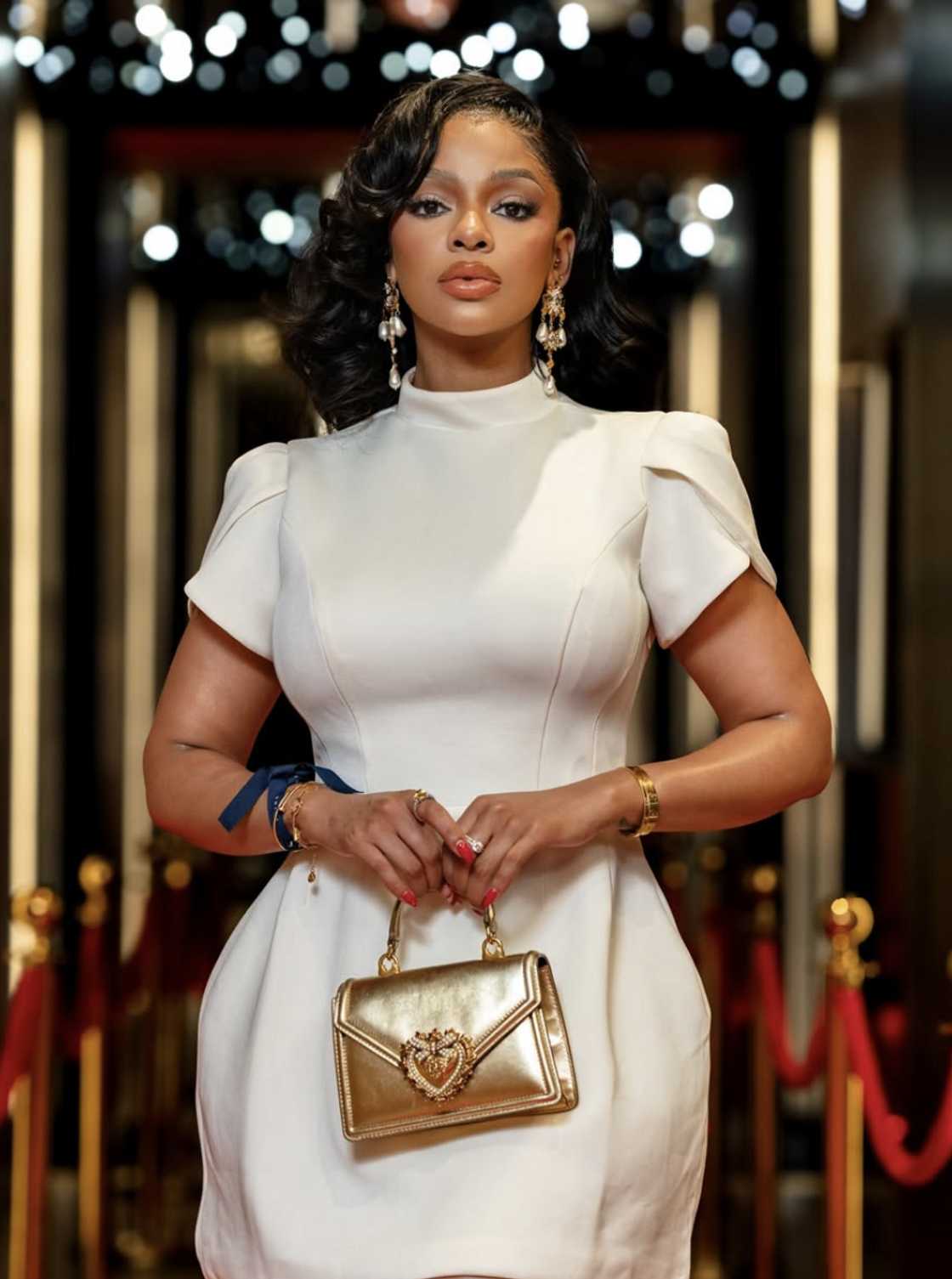 Mzansi slammed Mihlali Ndamase for allegedly exploiting her employee Mzansi slammed Mihlali Ndamase for allegedly exploiting her employee