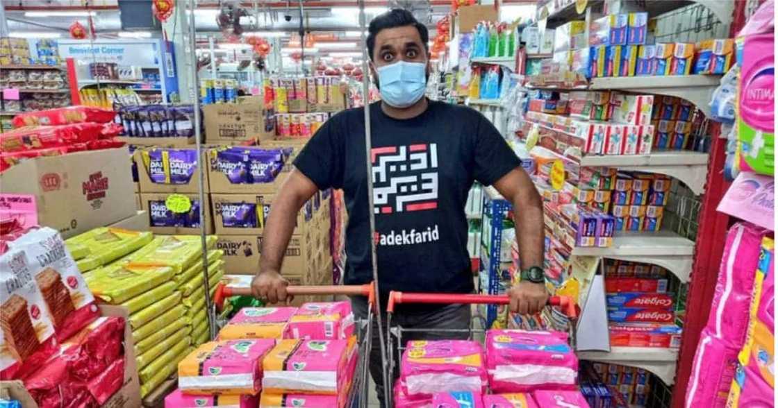 Man Talk: Men Should Normalize Buying Sanitary Pads for their Women Man Talk: Men Should Normalize Buying Sanitary Pads for their Women