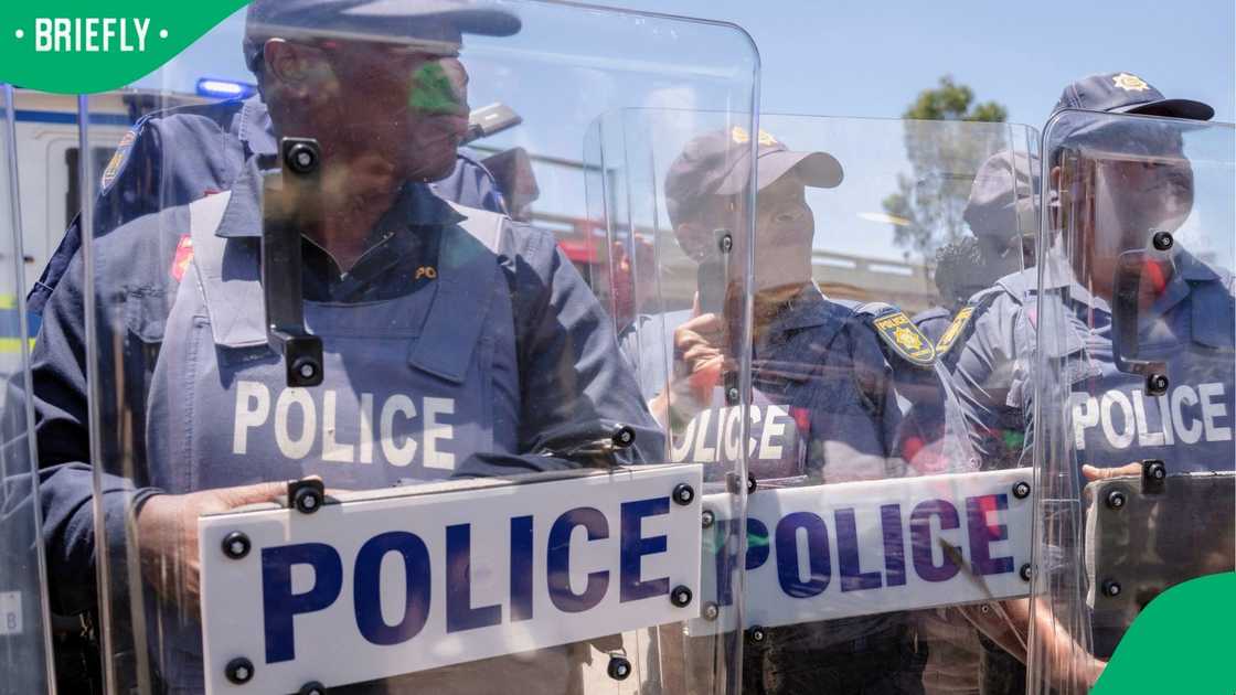 Police have launched a manhunt for the suspects