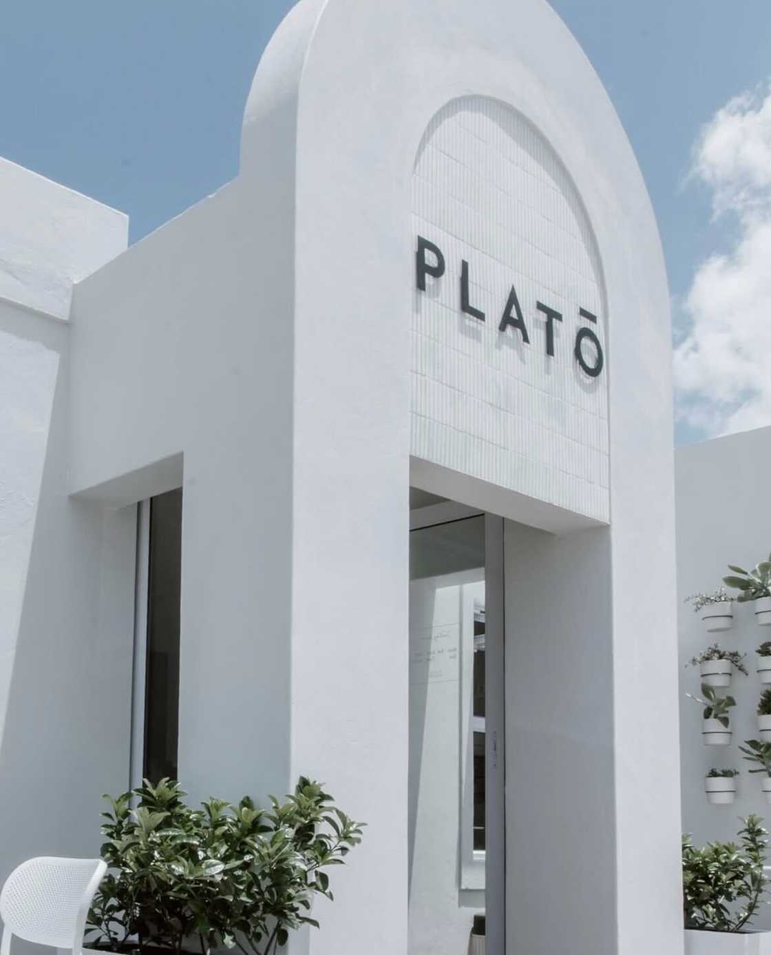 The shop Platō Coffee.