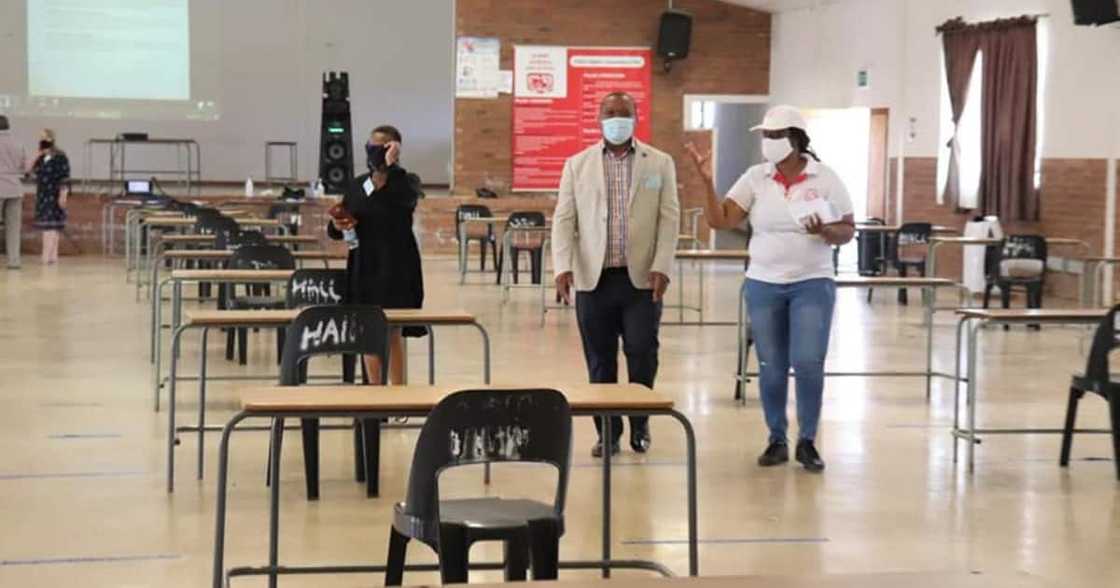Schools reopen in 3 weeks and 2 000 teachers have succumbed to Covid-19 Schools reopen in 3 weeks and 2 000 teachers have succumbed to Covid-19
