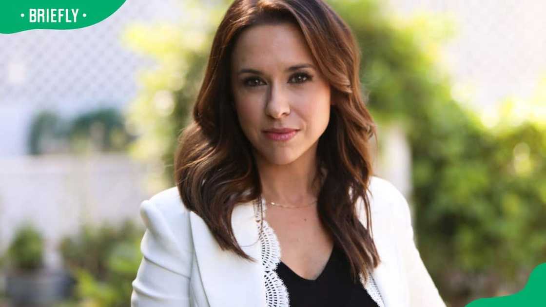 Lacey Chabert's sister