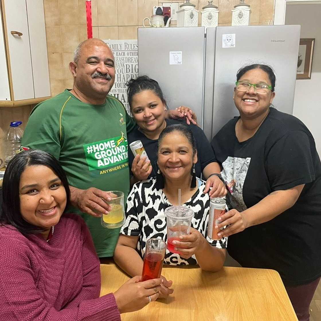 Social media users asked for part 2 of a paper prank pulled by a daughter on her mom Social media users asked for part 2 of a paper prank pulled by a daughter on her mom