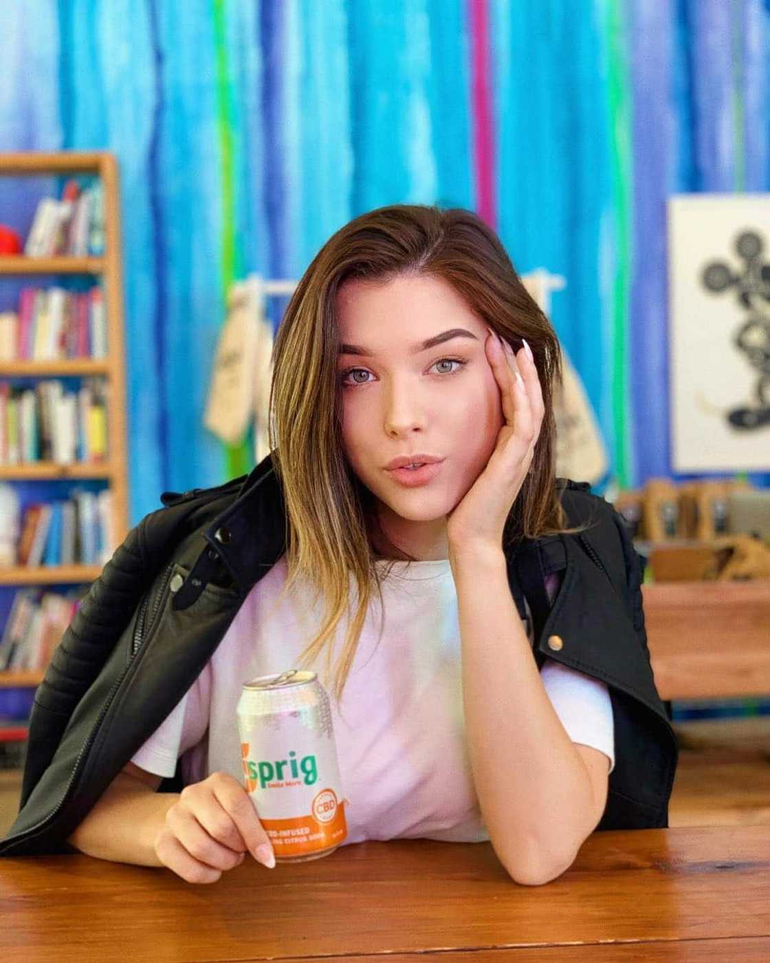 Who is Lauren Summer? Who is Lauren Summer?