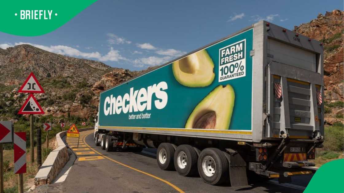CheckersSixty60 delivery man edited photo goes viral CheckersSixty60 delivery man edited photo goes viral