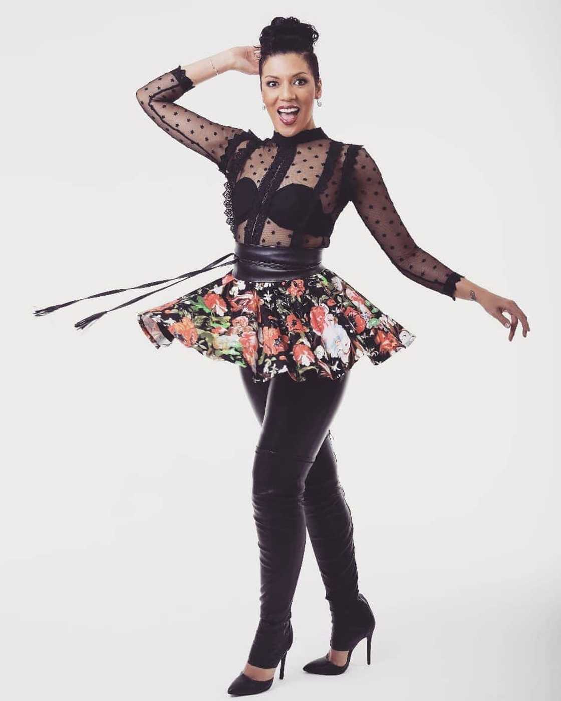 Tracey-lee Oliver's comedy career Tracey-lee Oliver's comedy career