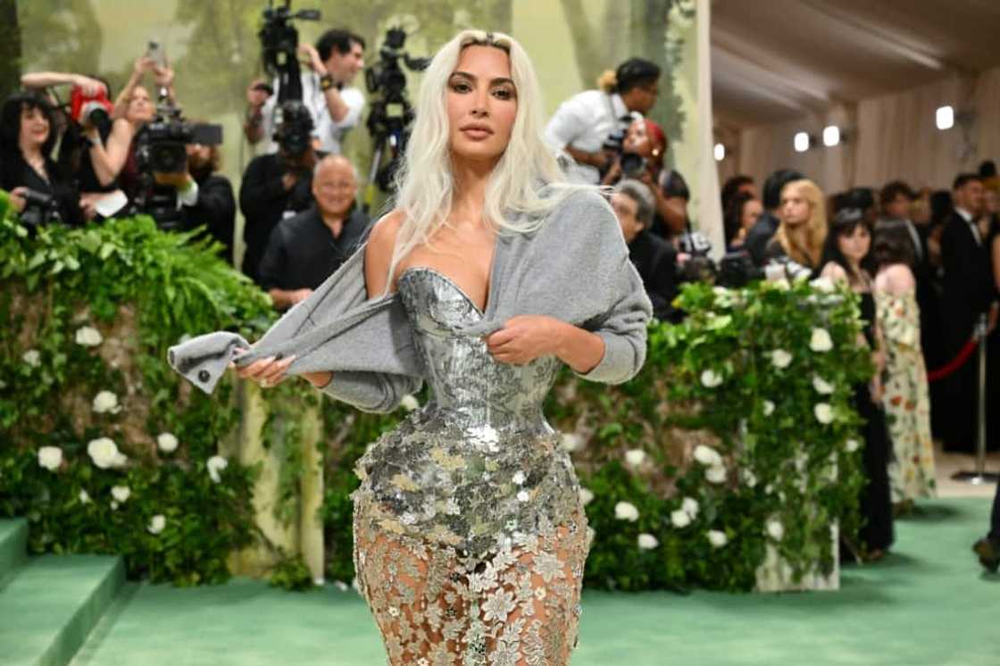 Reality star Kim Kardashian has lost hundreds of thousands of Instagram followers in recent days, according to analytics site Social Blade Reality star Kim Kardashian has lost hundreds of thousands of Instagram followers in recent days, according to analytics site Social Blade