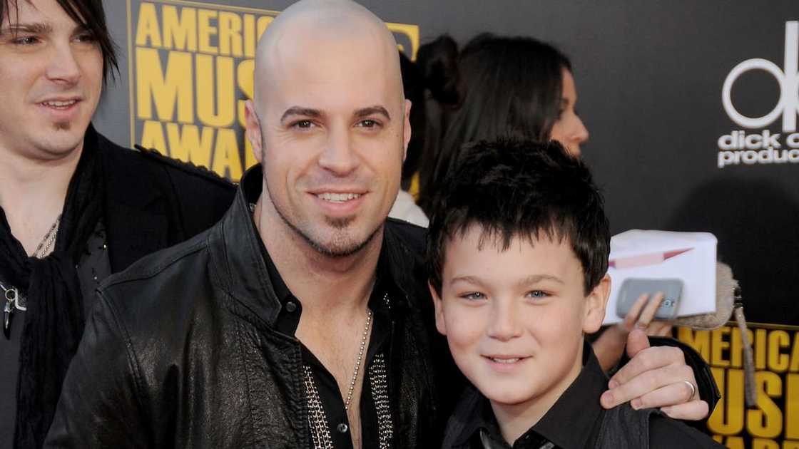 Singer Chris and son Griffin at the AMA Singer Chris and son Griffin at the AMA