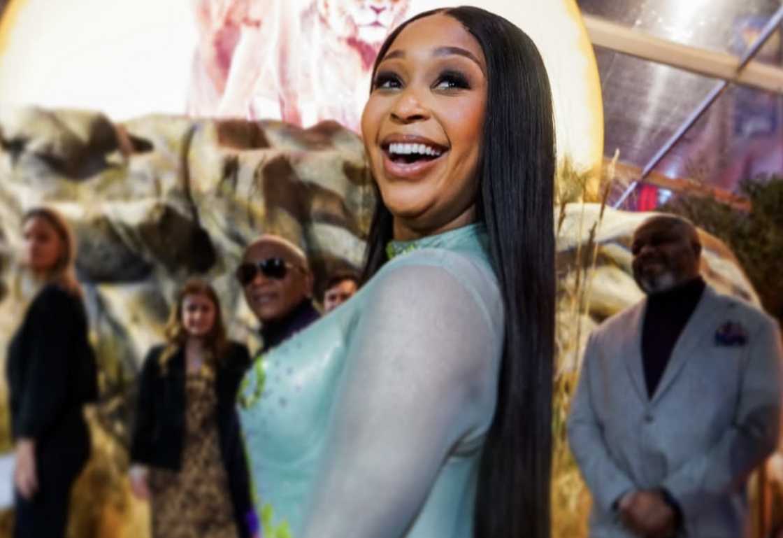 Minnie Dlamini showed off her new car Minnie Dlamini showed off her new car