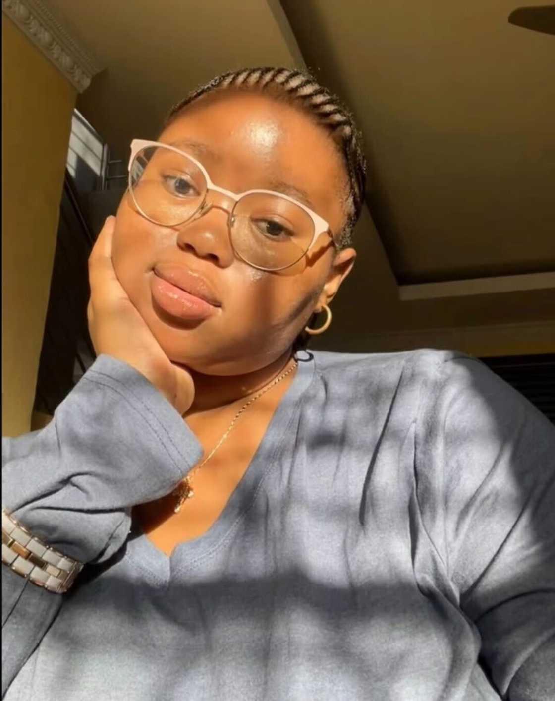 A young lady in Cape Town showcased her impressive Hungry Lion food haul that sparked interest in South Africa.