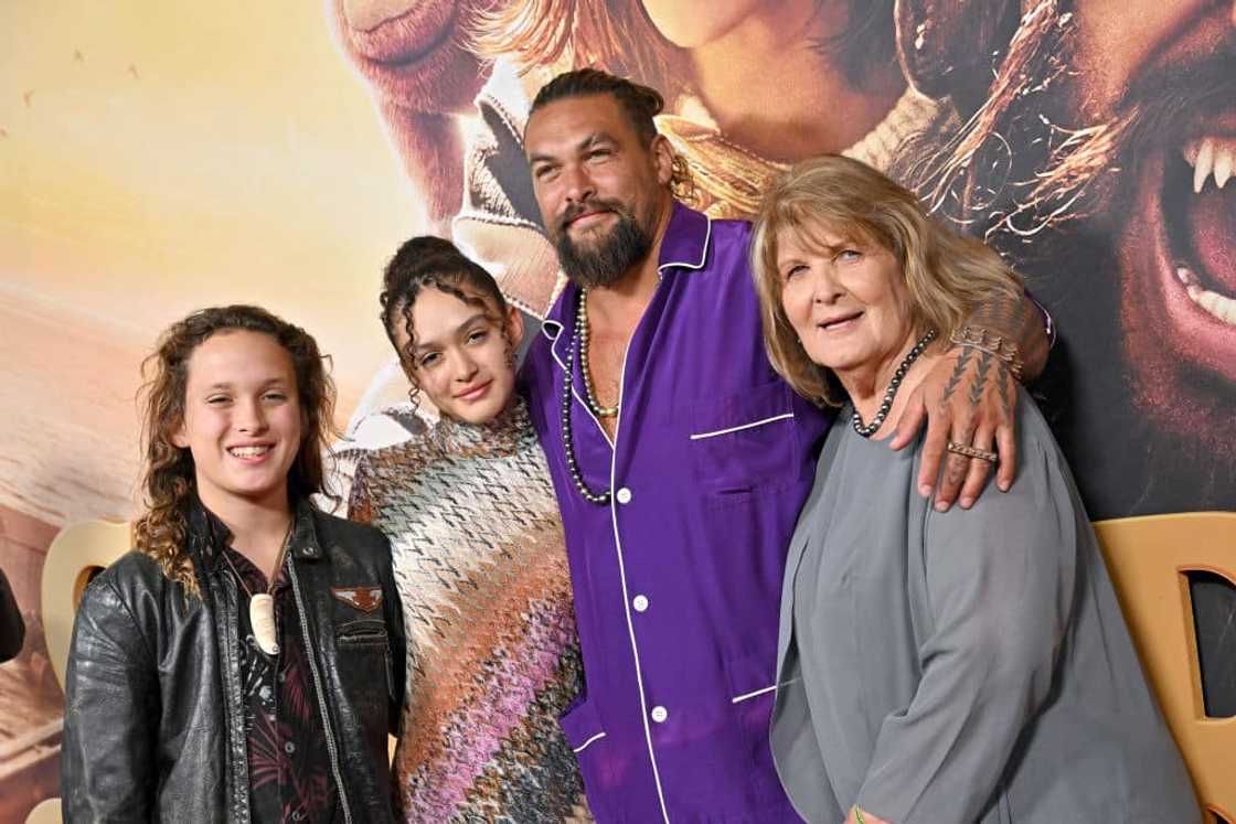 Coni Momoa's family