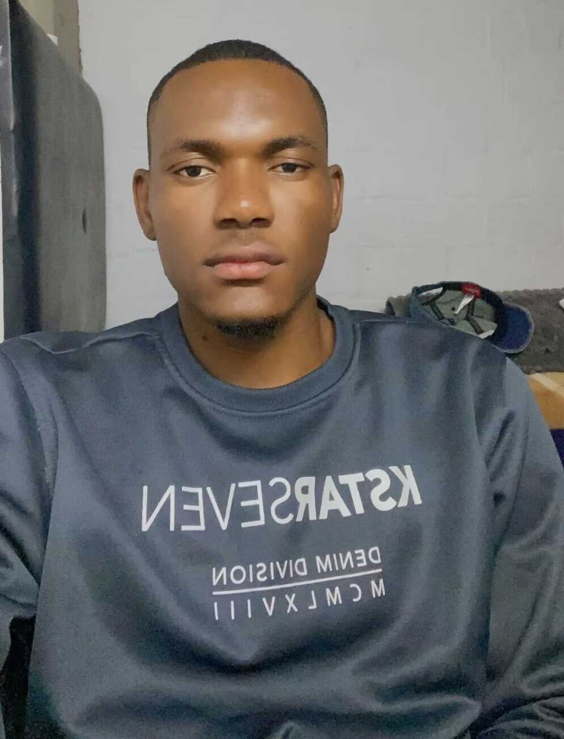 Amid the NSFAS delay, a student found a creative way to make money.