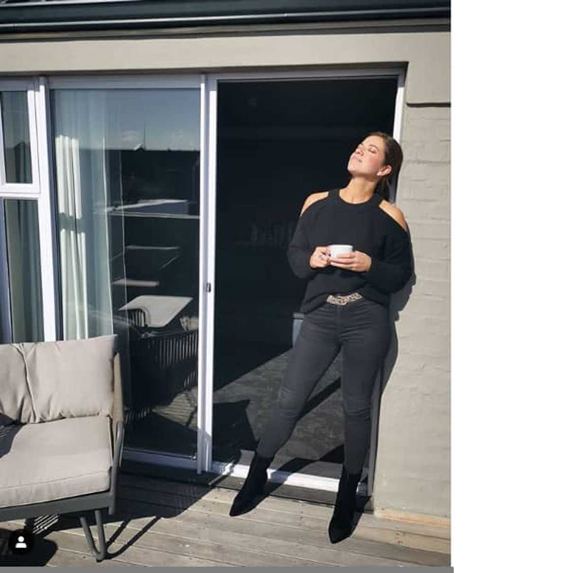 women with curves women with curves