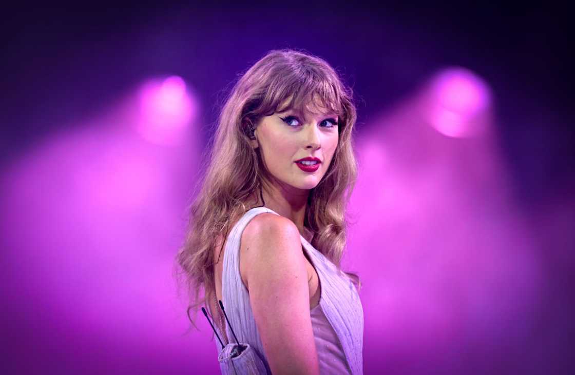 Taylor Swift in London, England. Taylor Swift in London, England.