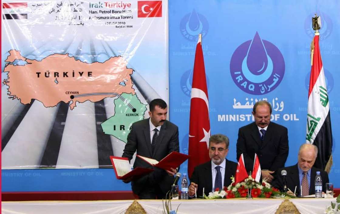 A photo from September 19, 2010 shows Turkish and Iraqi officials sign a deal to extend the use of the main pipeline linking Iraq's northern oilfields to the Mediterranean port of Ceyhan from where the crude is shipped to world markets A photo from September 19, 2010 shows Turkish and Iraqi officials sign a deal to extend the use of the main pipeline linking Iraq's northern oilfields to the Mediterranean port of Ceyhan from where the crude is shipped to world markets